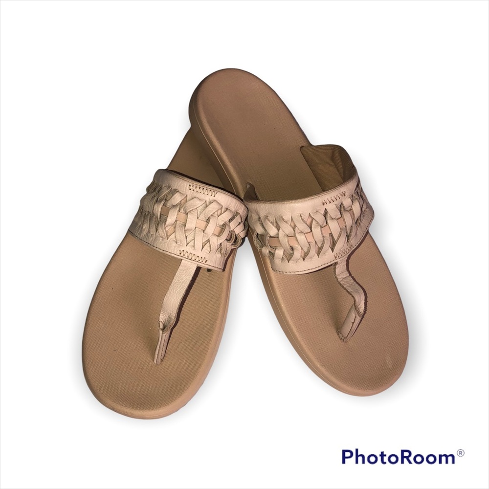 NIKE Bella Kai 2 Thong Sandal Flip Flop Nude Woven Leather EUC Sz 11